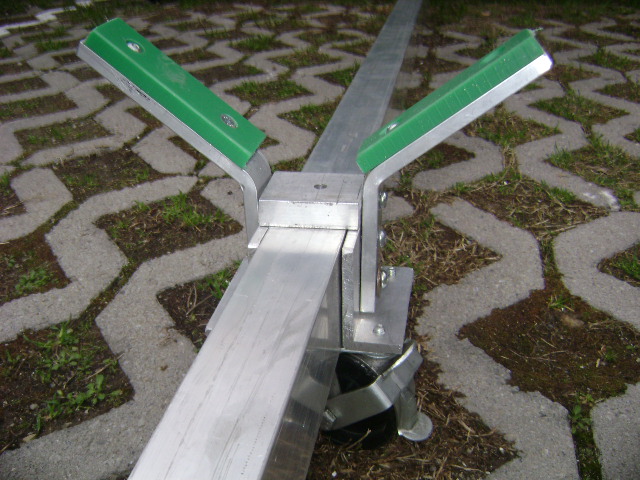 [Immagine: 200937123721_tlindja alsesias dhe kareli 245.JPG]